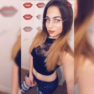 Meet your Posher, Daniela